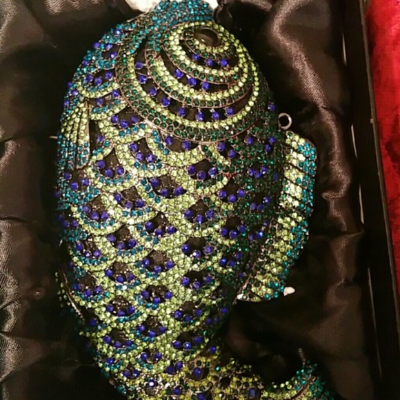 Natasha Couture Fish Clutch - Picture 3 of 5